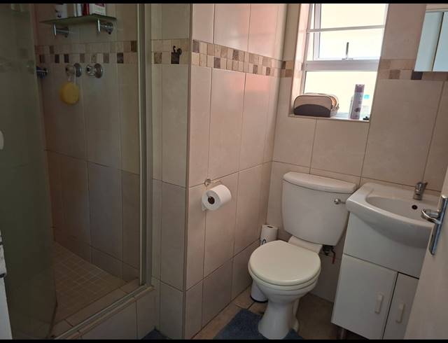 3 BEDROOM APARTMENT FOR SALE IN ASTON BAY